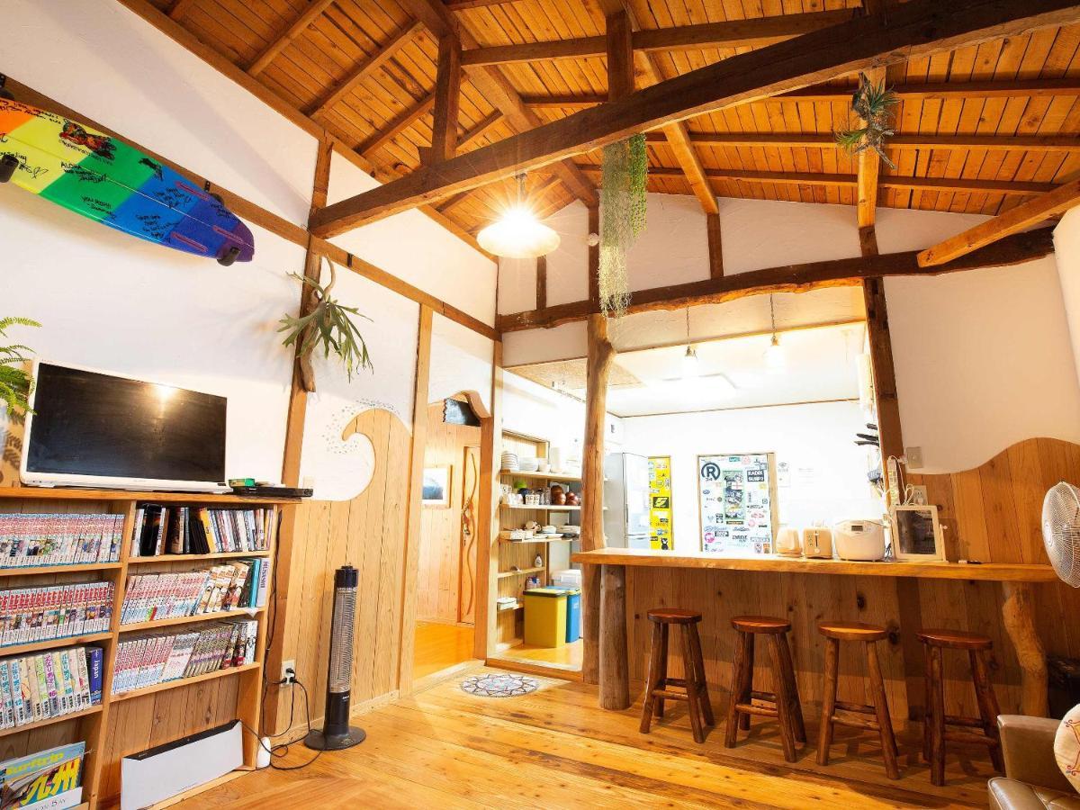 Tabist Guest House Pumping Surf Hyuga Exterior foto